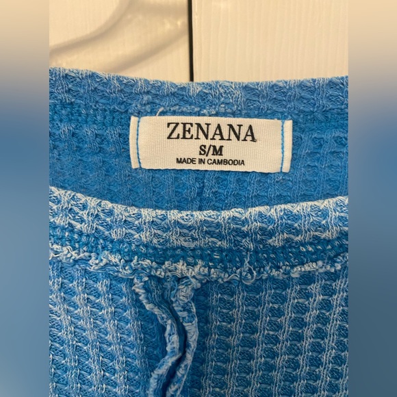 ZENANA ACID WASHED BABY WAFFLE KNIT OVERSIZED LONG SLEEVE TOP Sz Small/Medium - Picture 5 of 7